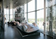 AU090652_medium Das Audi Forum Ingolstadt bietet im September vielseitige Aktionen für Rennsportfans. Sowohl Erwachsene als auch Kinder erleben unvergessliche Triumphe aus Geschichte und Gegenwart im Audi museum mobile. (Foto: Audi)