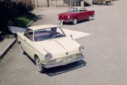 BMW_700_Coupe BMW 700 Coupé in weiß und im zeitgenössischen Bicolor (Foto: BMW)