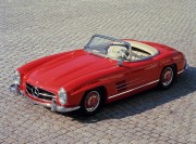 MercedesBenz_300SL In aller Offenheit: Von 1957 an wird der Mercedes-Benz 300 SL Roadster gebaut. (Foto: Daimler)